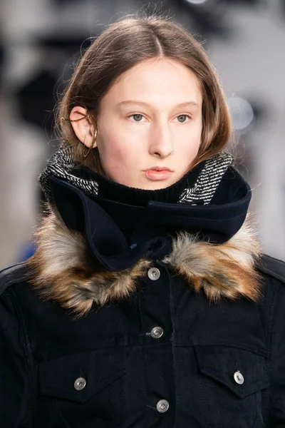 Look 53